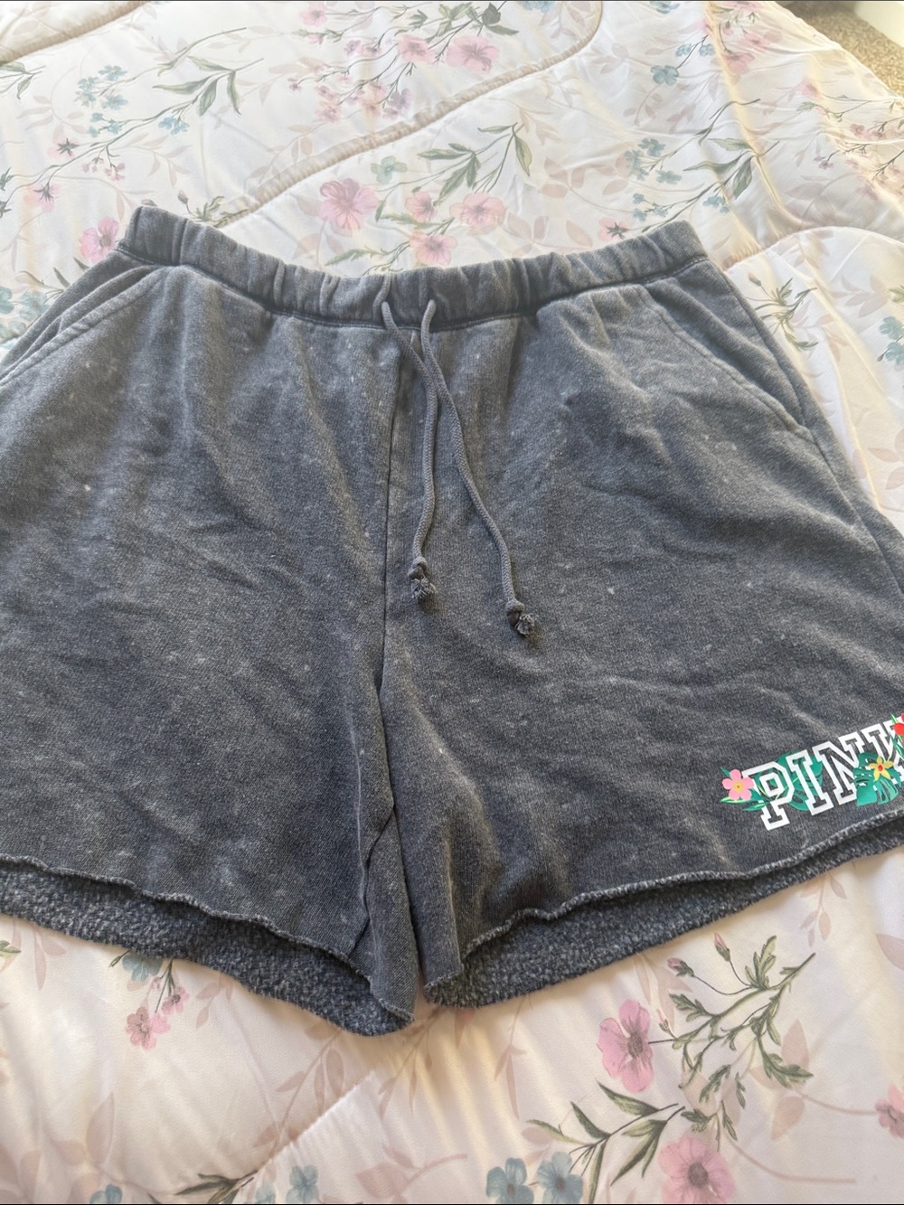 New PINK Victoria's Secret Gray Washed Drawstring dad Shorts with Floral Logo XL